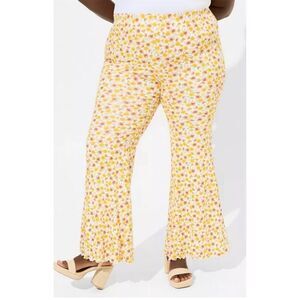 Torrid 4 Festi Collection Plus Size Super Soft Slub Flare Floral Leg Pants 4x 26